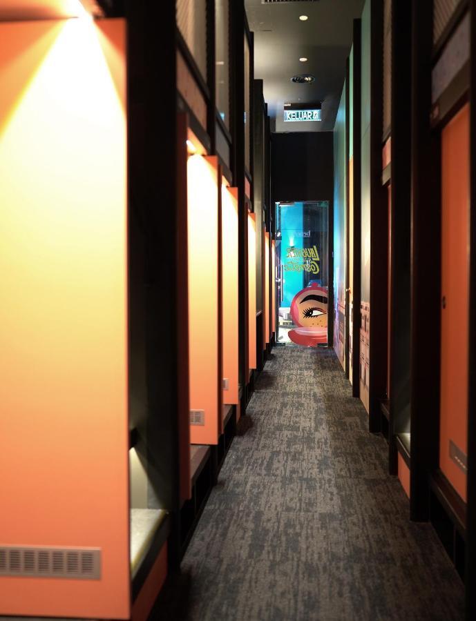 Capsuletransit Airside Klia T2 - Airport Hotel - International Departure Near To Transit Hall, Gate Q Sepang Exterior foto